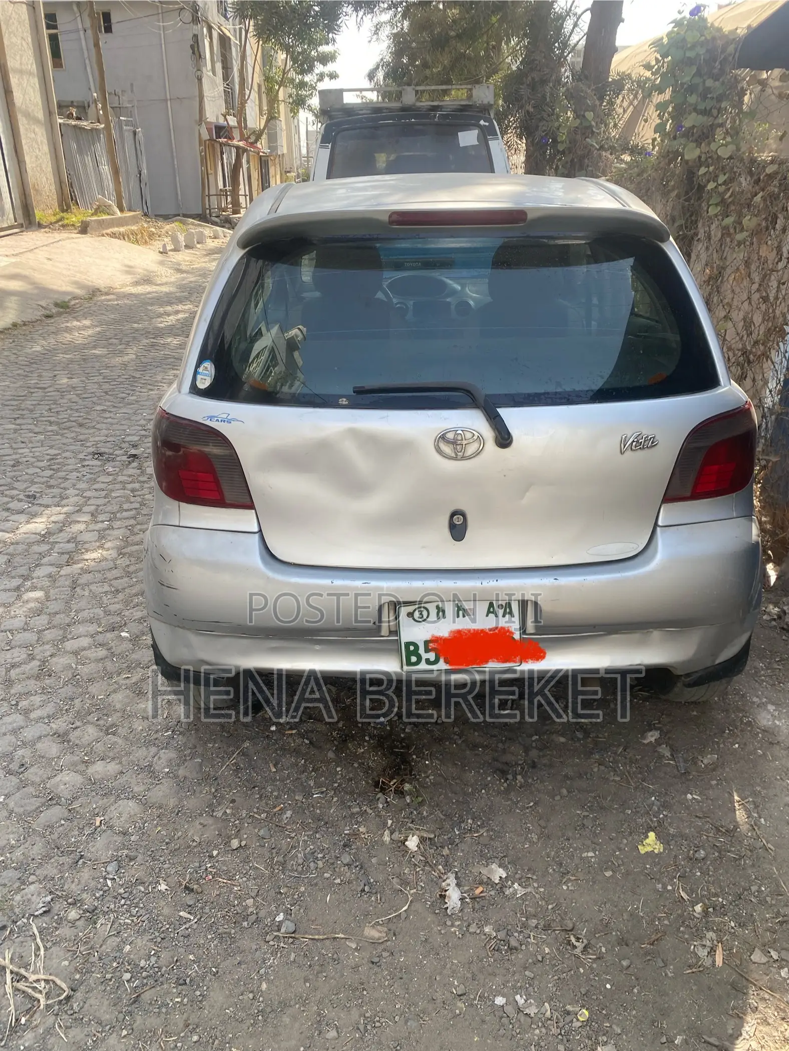 Toyota Vitz 2001 Silver