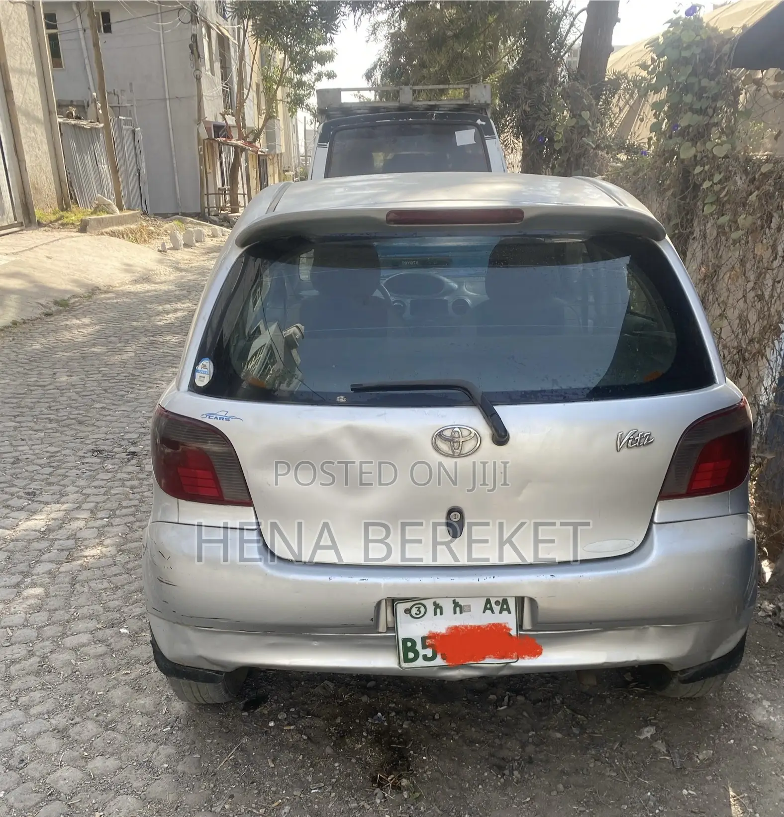 Toyota Vitz 2001 Silver