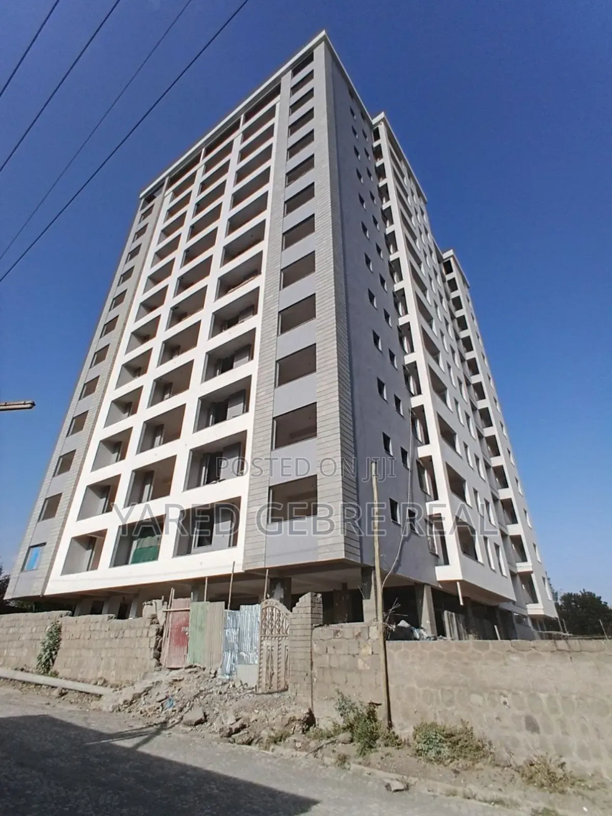 2bdrm Apartment in 📍Cmc( Safari Academy, Yeka for sale