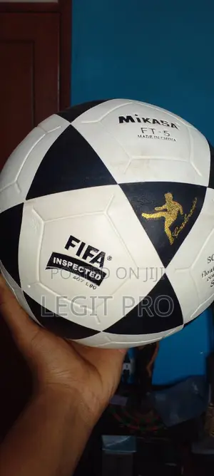 Original Fifa Inspected Mikasa Football