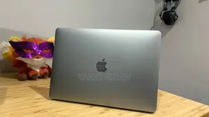 New Laptop Apple MacBook Air 2020 M1 8GB Apple M1 SSD 256GB