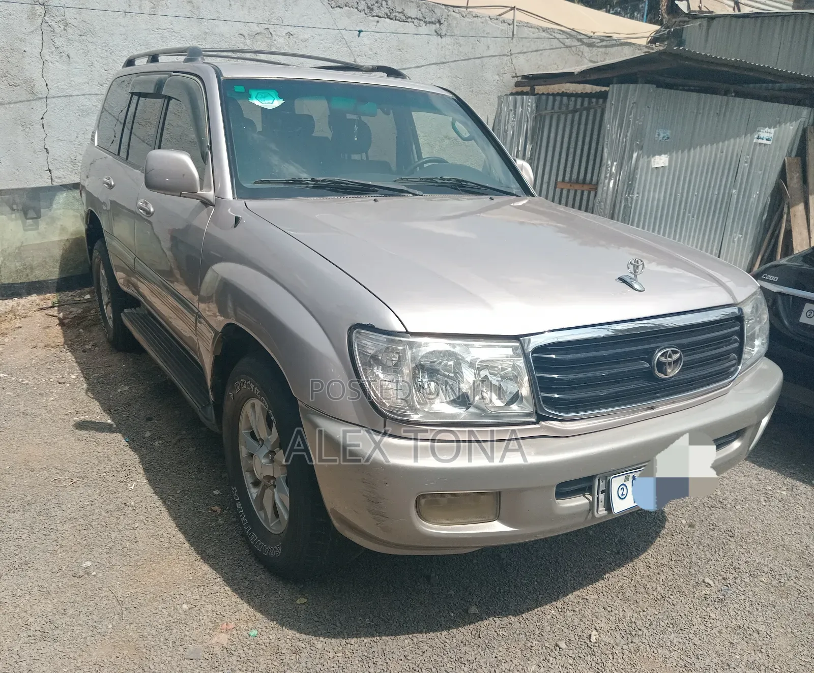 Toyota Land Cruiser 2000