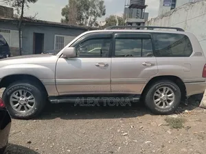 Toyota Land Cruiser 2000