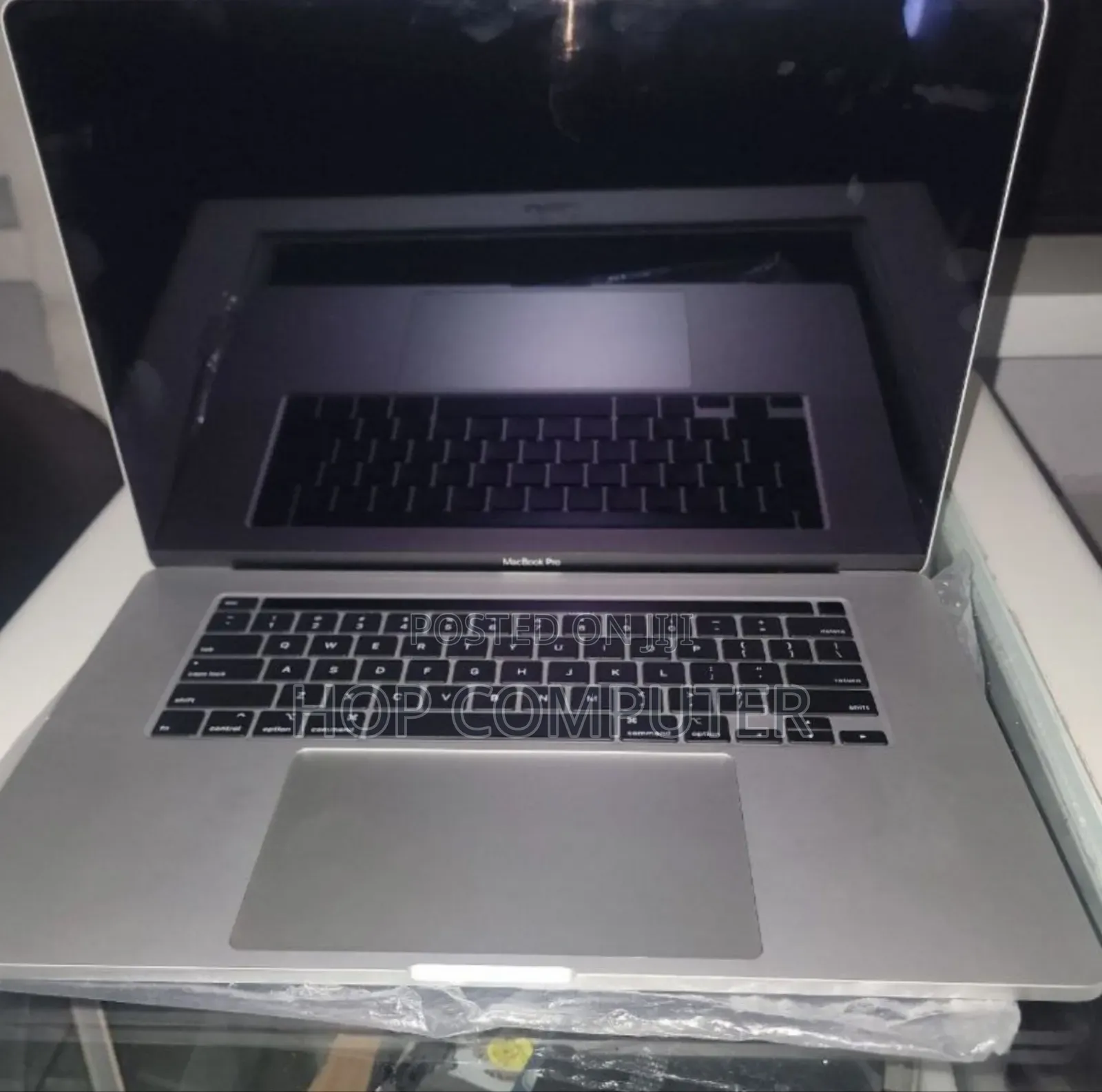New Laptop Apple MacBook Pro 2019 64GB Intel Core I9 SSD 1T