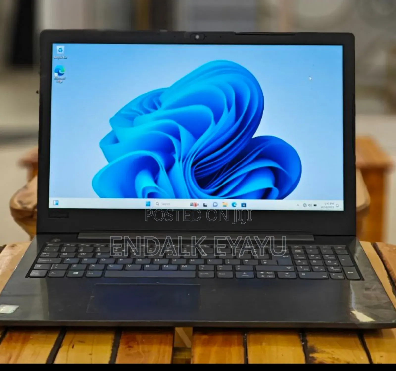 Laptop Lenovo 4GB Intel Core I3 HDD 1T