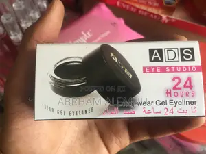 Long-Wear Eyeliner Gel