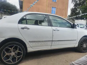 Toyota Corolla 2003 White