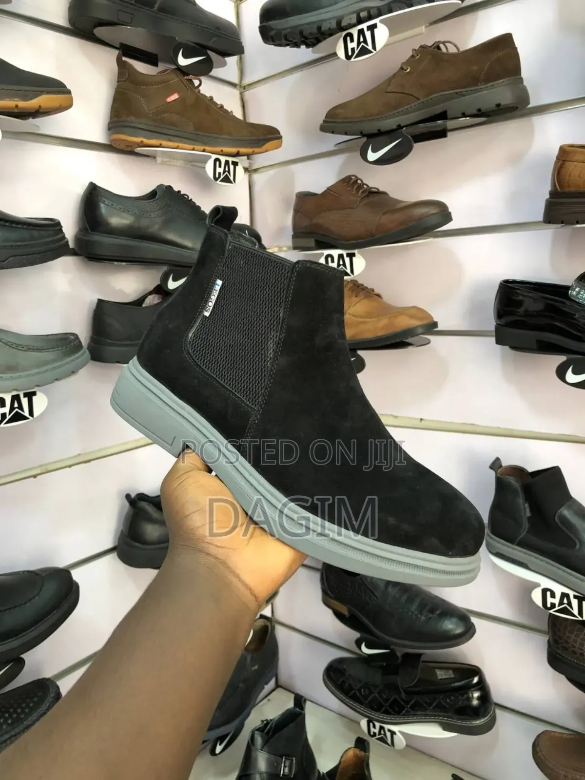 ማራኪ Chelsea Bots በተለያየ ከለር አማራጭ