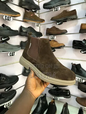 ማራኪ Chelsea Bots በተለያየ ከለር አማራጭ