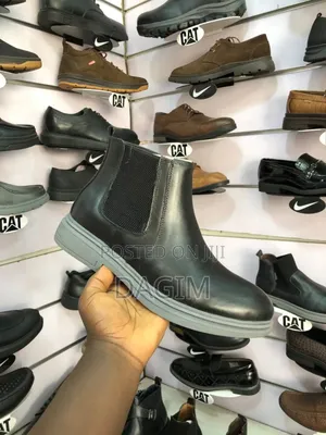 ማራኪ Chelsea Bots በተለያየ ከለር አማራጭ