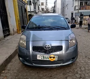 Toyota Yaris 2007 Gray