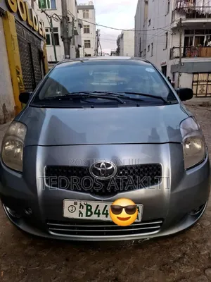 Toyota Yaris 2007 Gray