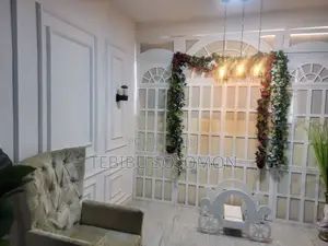 ሙሉ የ እስቱዲዮ እቃ አስቸክዋይ ነው