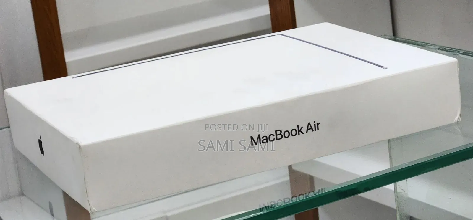 New Laptop Apple MacBook Air 2025 M4 13-Inch 16GB Apple M4 SSD 256GB