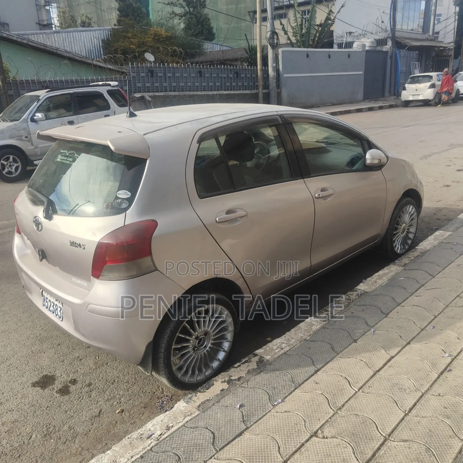 Toyota Yaris Base Hatchback 3dr 2010 Silver