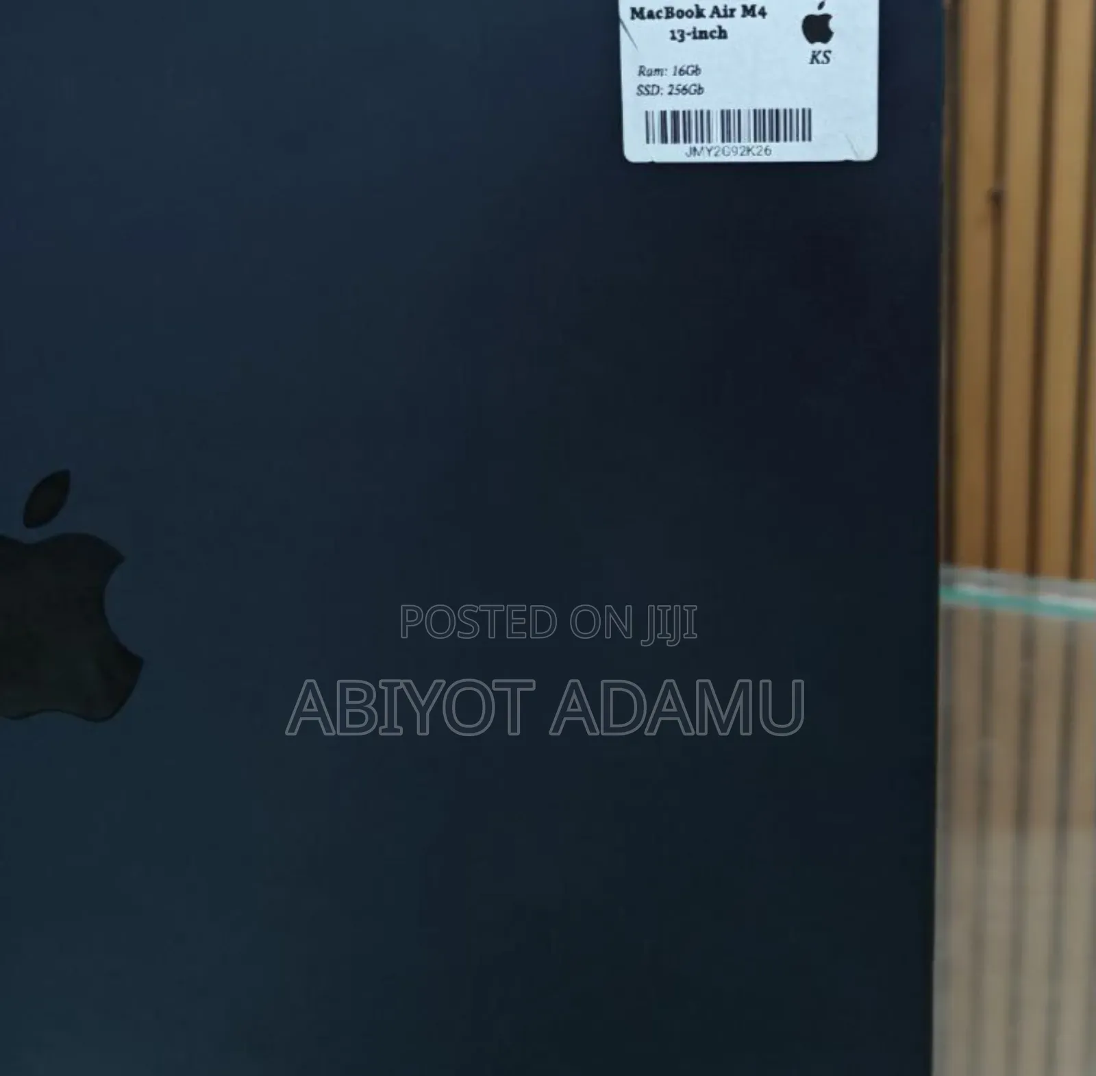 New Laptop Apple MacBook Air 2025 M4 13-Inch 16GB Apple M4 SSD 256GB