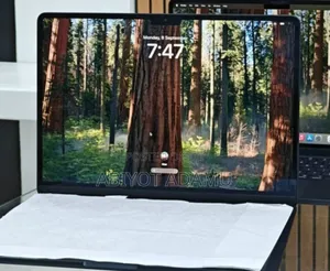 New Laptop Apple MacBook Air 2025 M4 13-Inch 16GB Apple M4 SSD 256GB