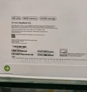 New Laptop Apple Macbook Pro 2025 M5 14-Inch 16GB Apple M5 SSD 512GB