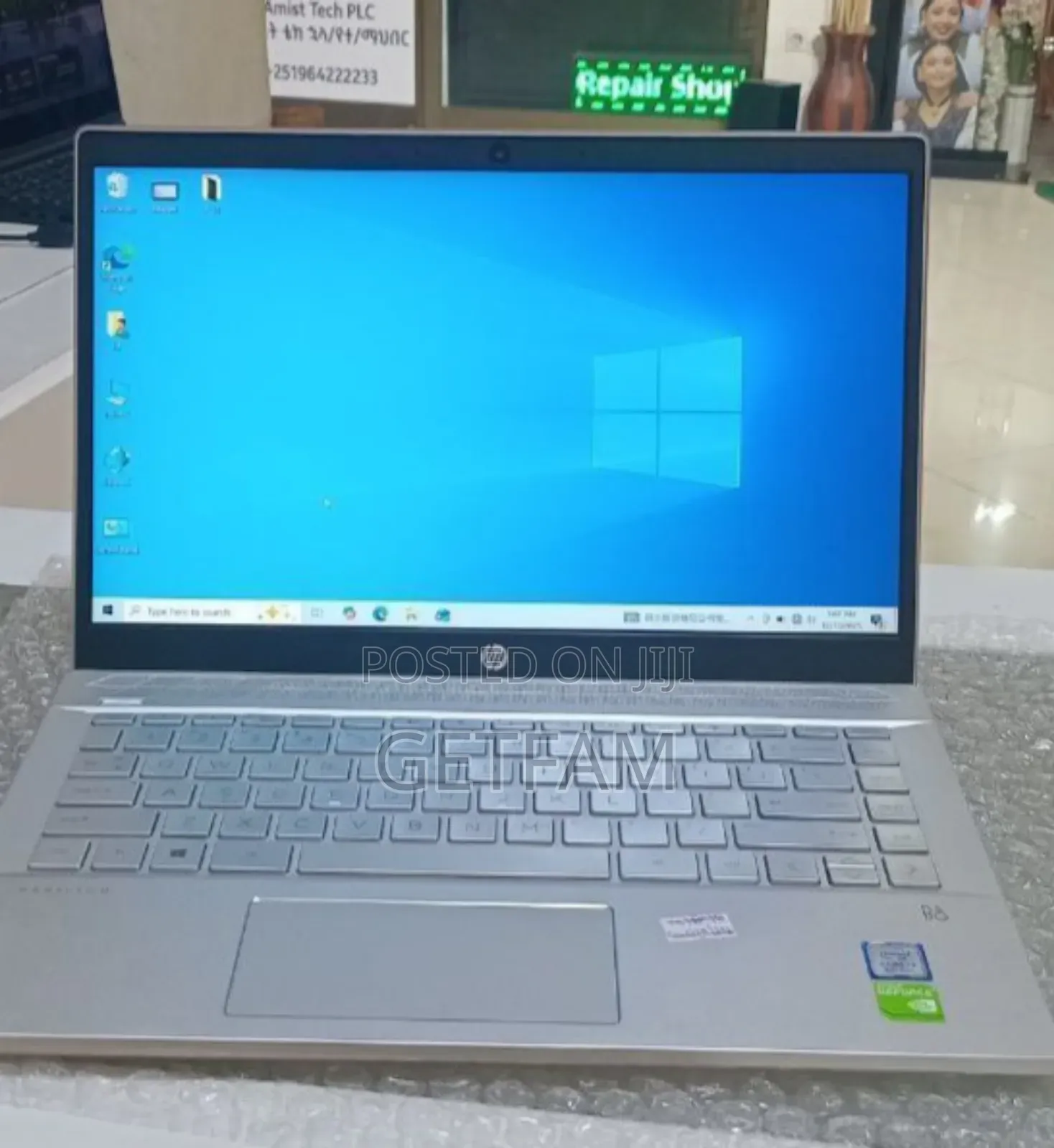 New Laptop HP Pavilion 15 8GB Intel Core I7 SSD 256GB