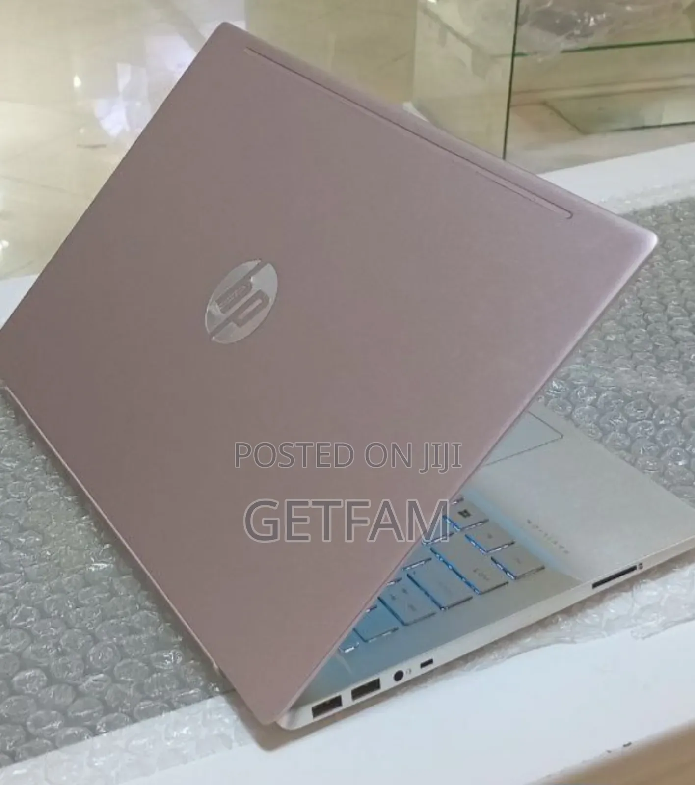 New Laptop HP Pavilion 15 8GB Intel Core I7 SSD 256GB