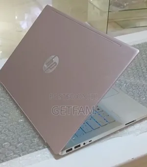 New Laptop HP Pavilion 15 8GB Intel Core I7 SSD 256GB