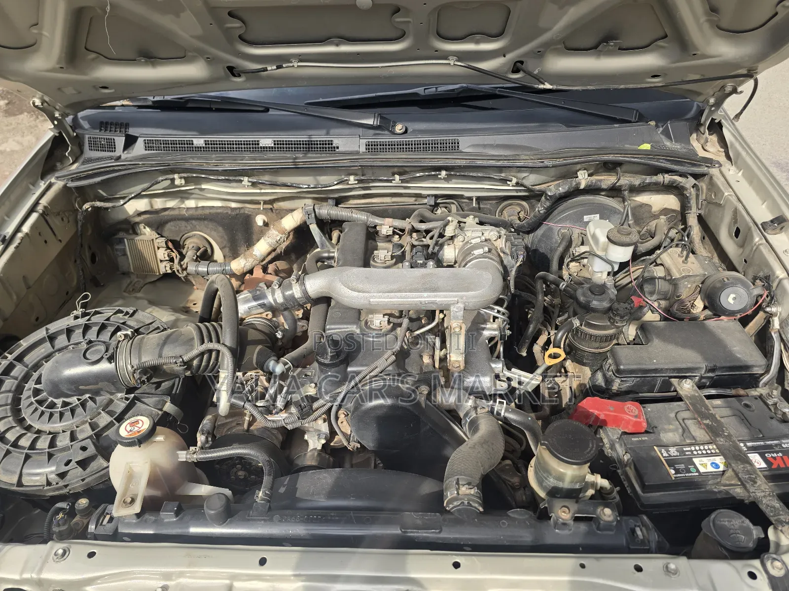 Toyota Hilux 2016 Gray