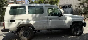 Toyota Land Cruiser 2014 White