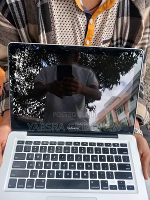 Laptop Apple MacBook 2010 4GB Intel Core 2 Duo SSD 256GB