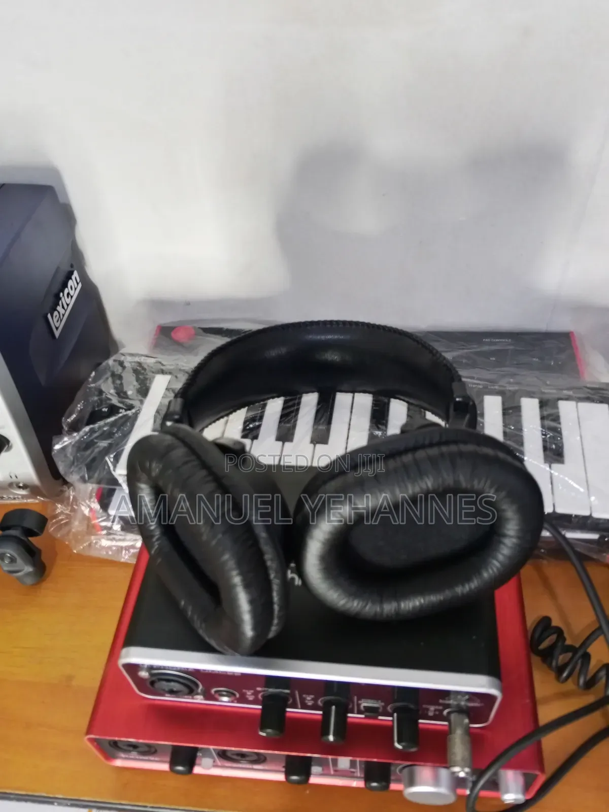 Sony MDR-7506 Professional Dynamic Stereo Headphones