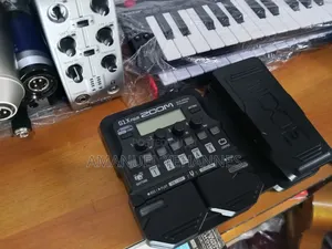 Zoom G1x Four Guitar Pedal