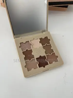 Eyeshadow Palette