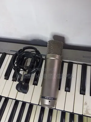 Røde Nt1-a Large-Diaphragm Cardioid Condenser Microphone