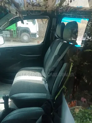 Toyota HiAce 2008 Black