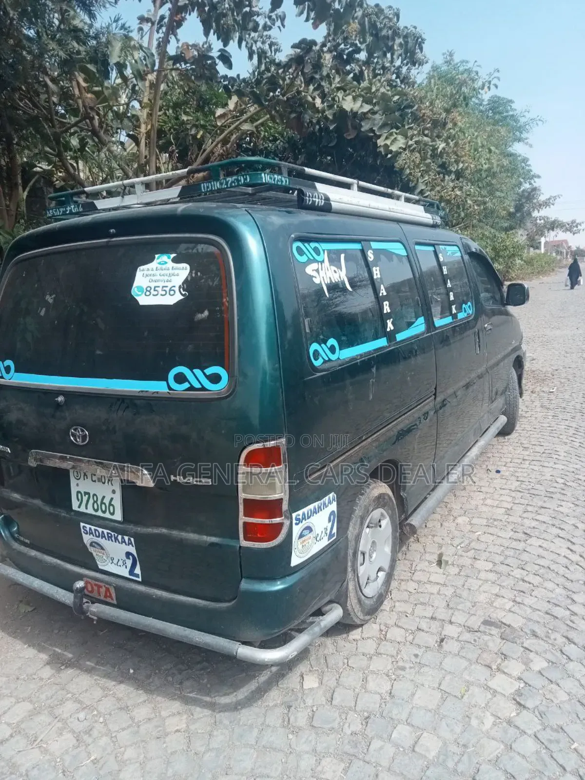 Toyota HiAce 2008 Black