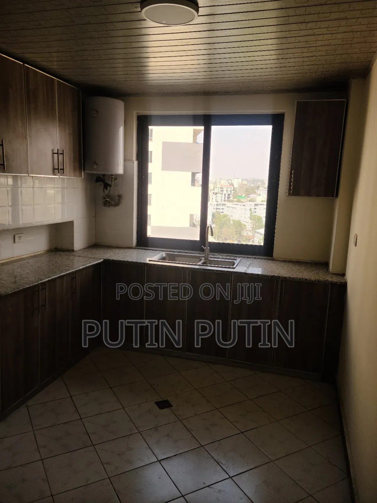 3bdrm Apartment in Yeka for sale