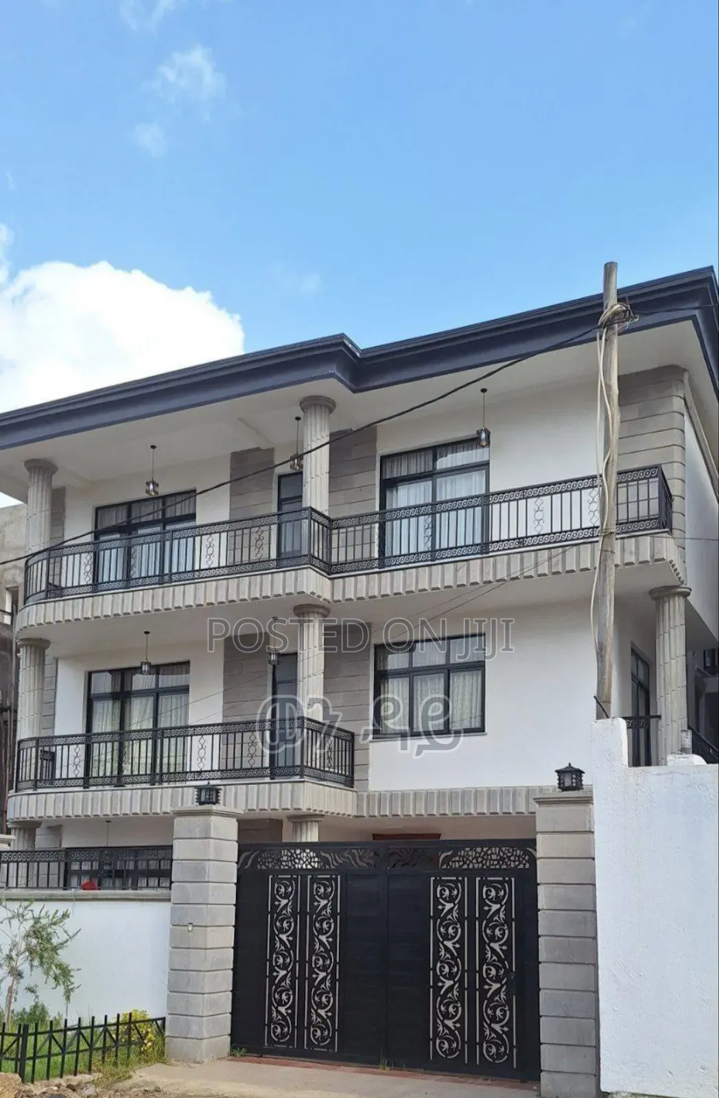 Furnished 9bdrm Apartment in Bole for sale