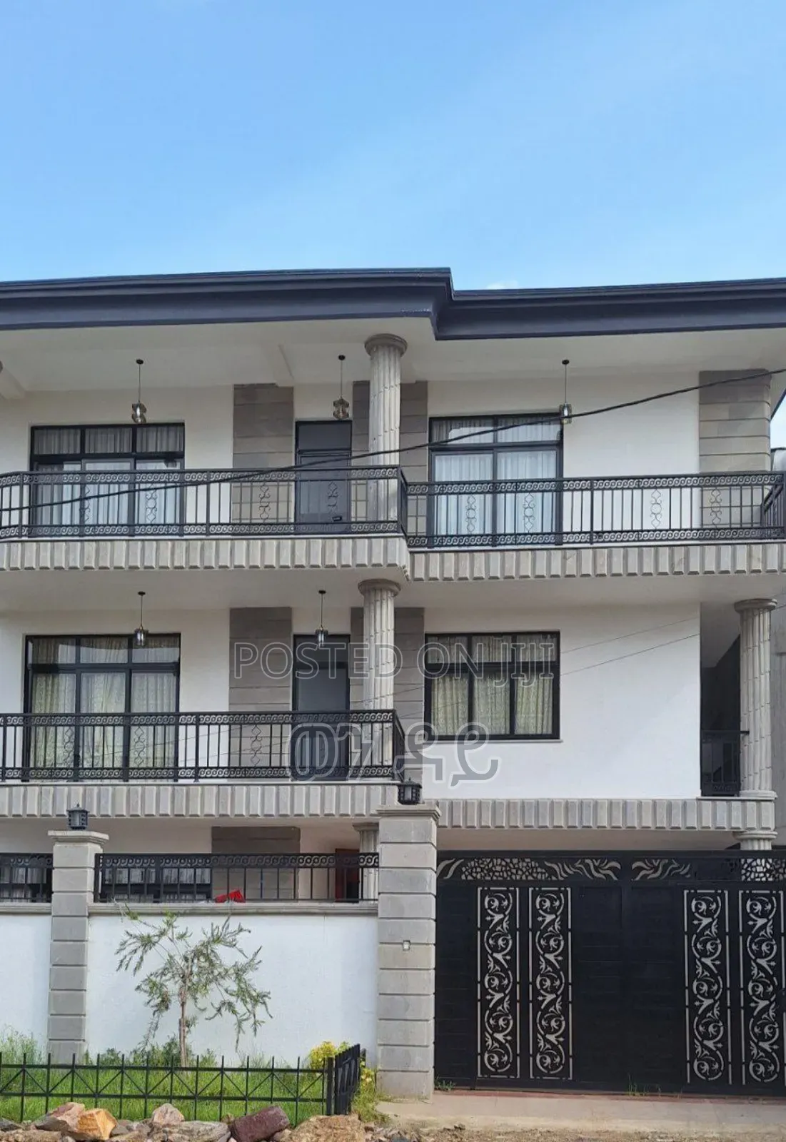 Furnished 9bdrm Apartment in Bole for sale