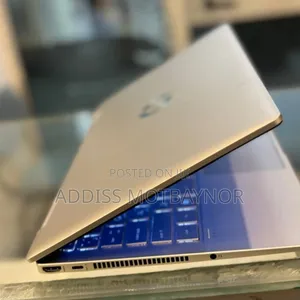 New Laptop HP X360 310 G2 16GB Intel Core I7 SSD 512GB