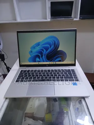 New Laptop HP EliteBook 840 G8 16GB Intel Core I5 SSD 512GB