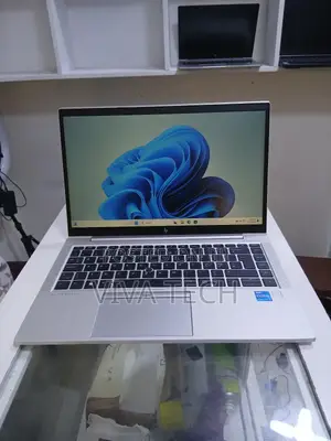 New Laptop HP EliteBook 840 G8 16GB Intel Core I5 SSD 512GB