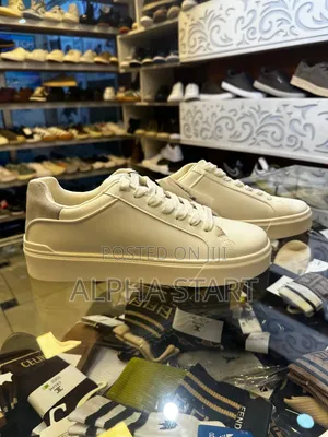 Zara Whit High Master Quality Flat Full Lather Shoes for Man's