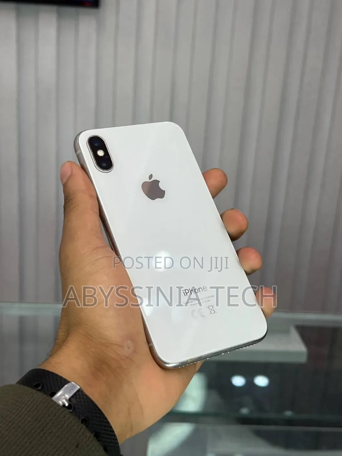 Apple iPhone X 64 GB White