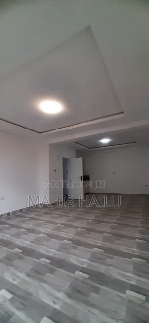 6bdrm House in 72, Bole for rent