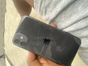 Apple iPhone 11 64 GB Black