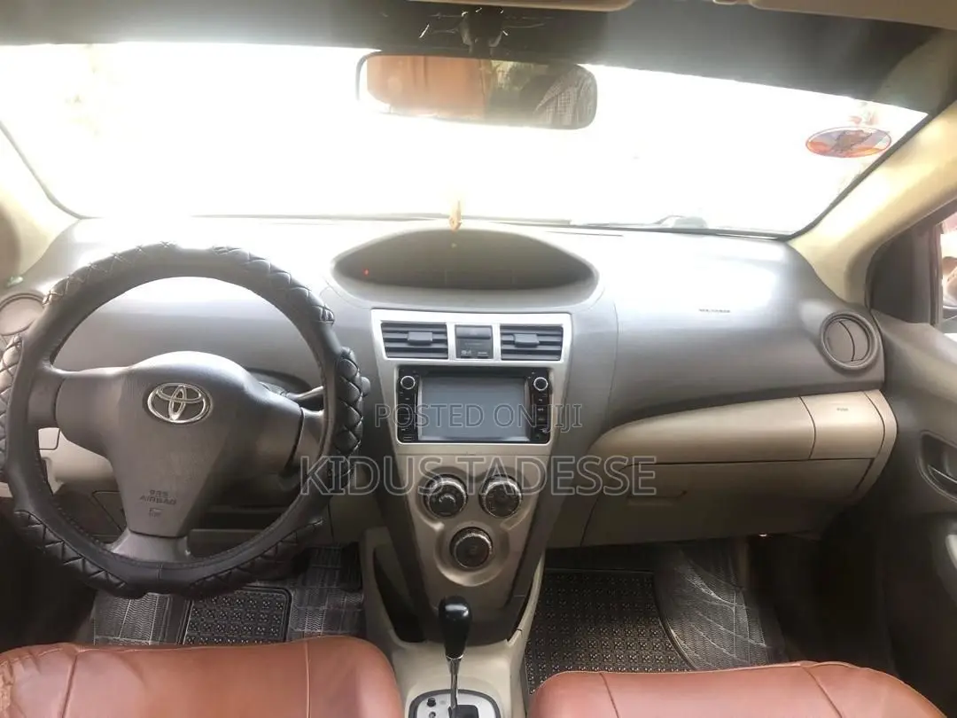 Toyota Yaris 2009 Blue