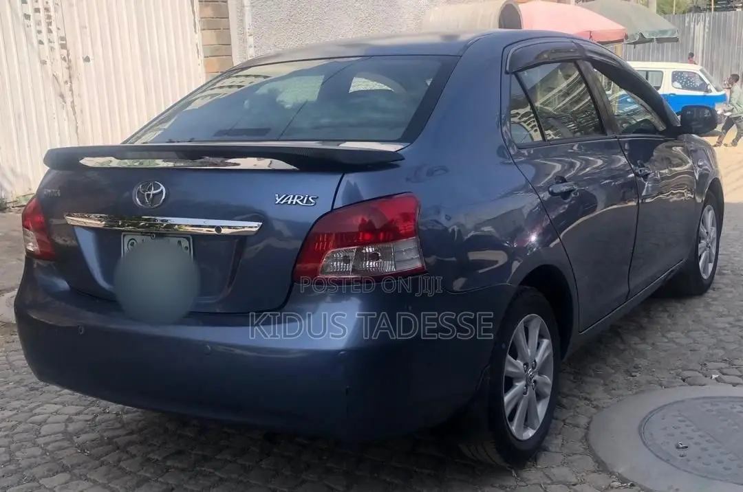 Toyota Yaris 2009 Blue