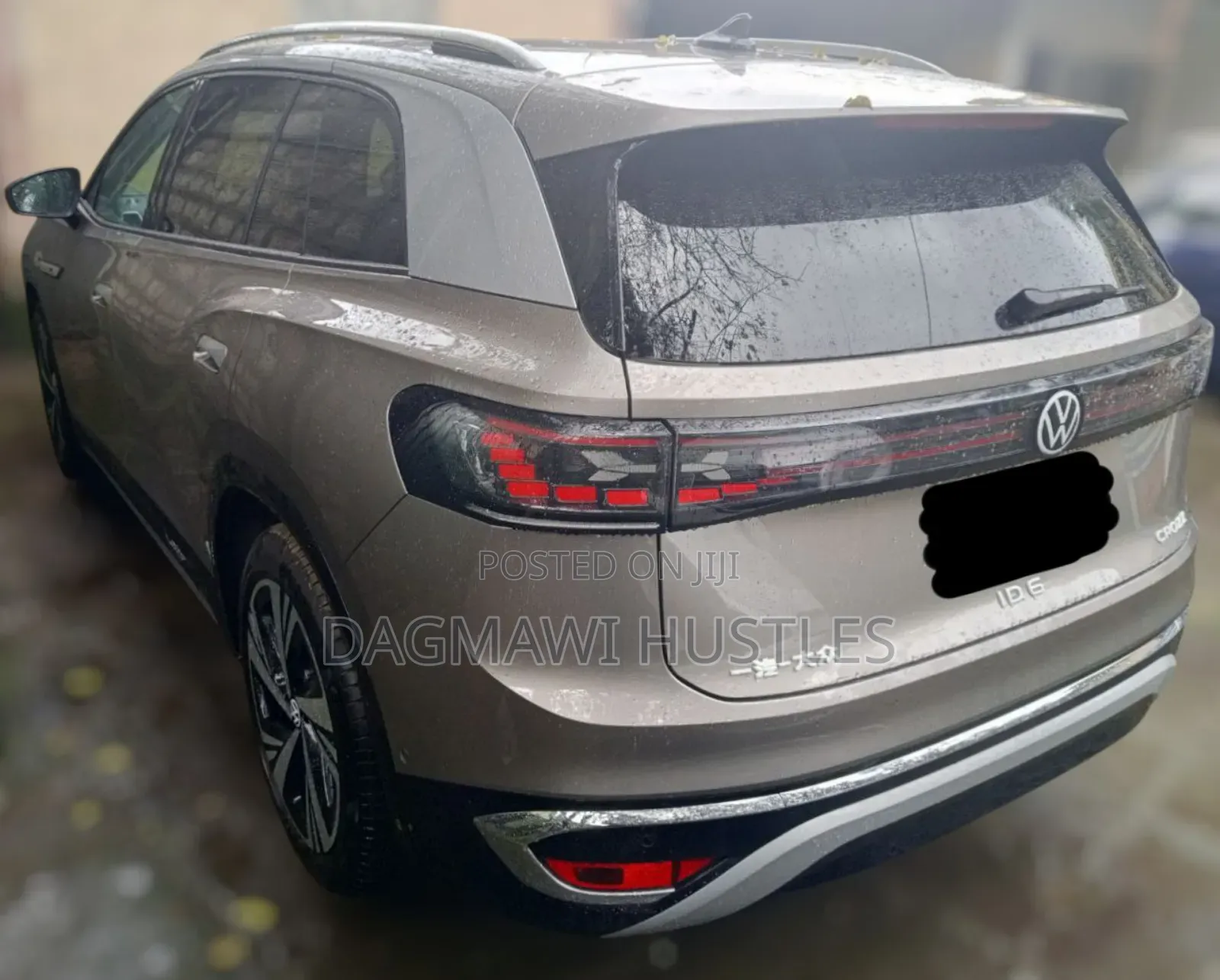 Volkswagen ID.6 2024 Gold