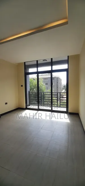 4bdrm House in Summit72, Bole for rent