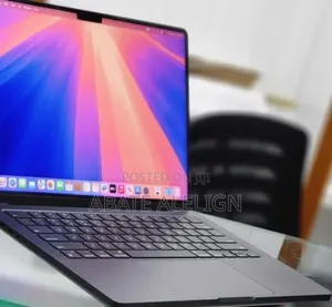 New Laptop Apple MacBook Pro 2017 16GB Apple M4 Pro SSD 512GB