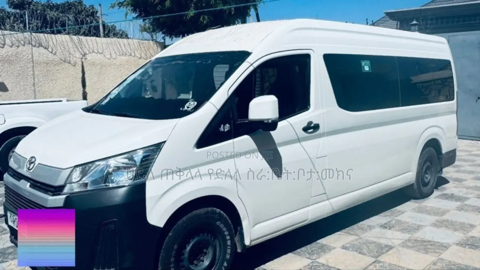 Toyota HiAce 2022 White